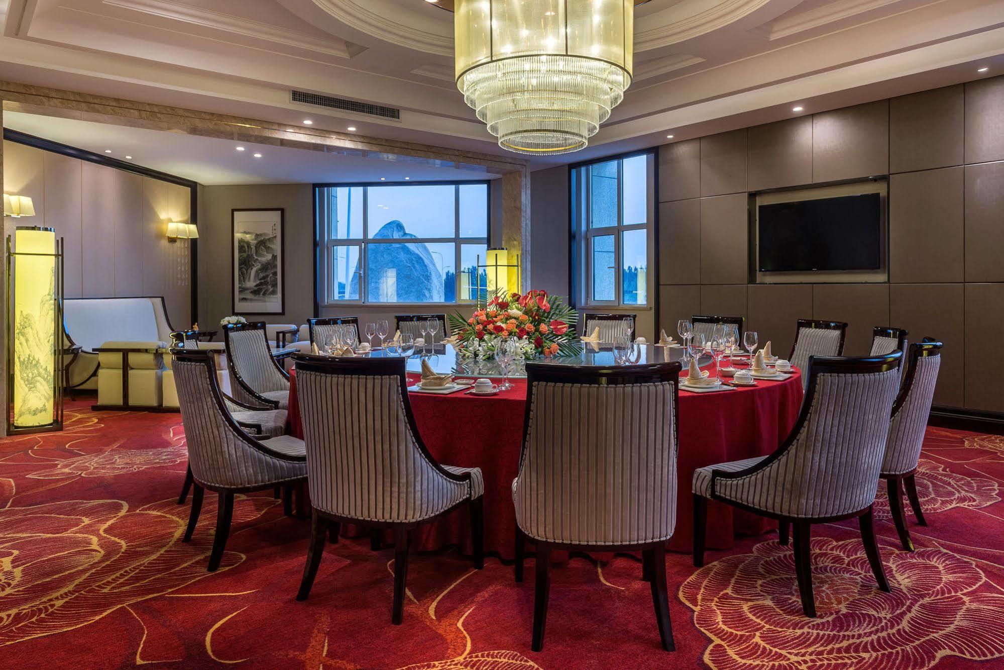 Отель Pullman Qingdao Ziyue Экстерьер фото